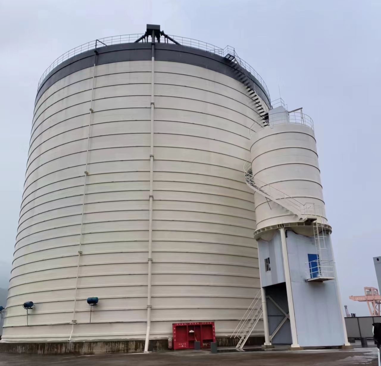 志仲镇10万吨水泥钢板库